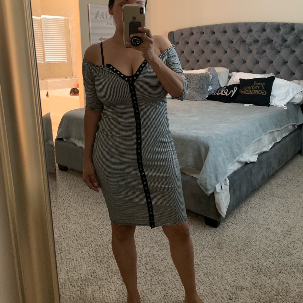 Off the shoulder super stretchy dress